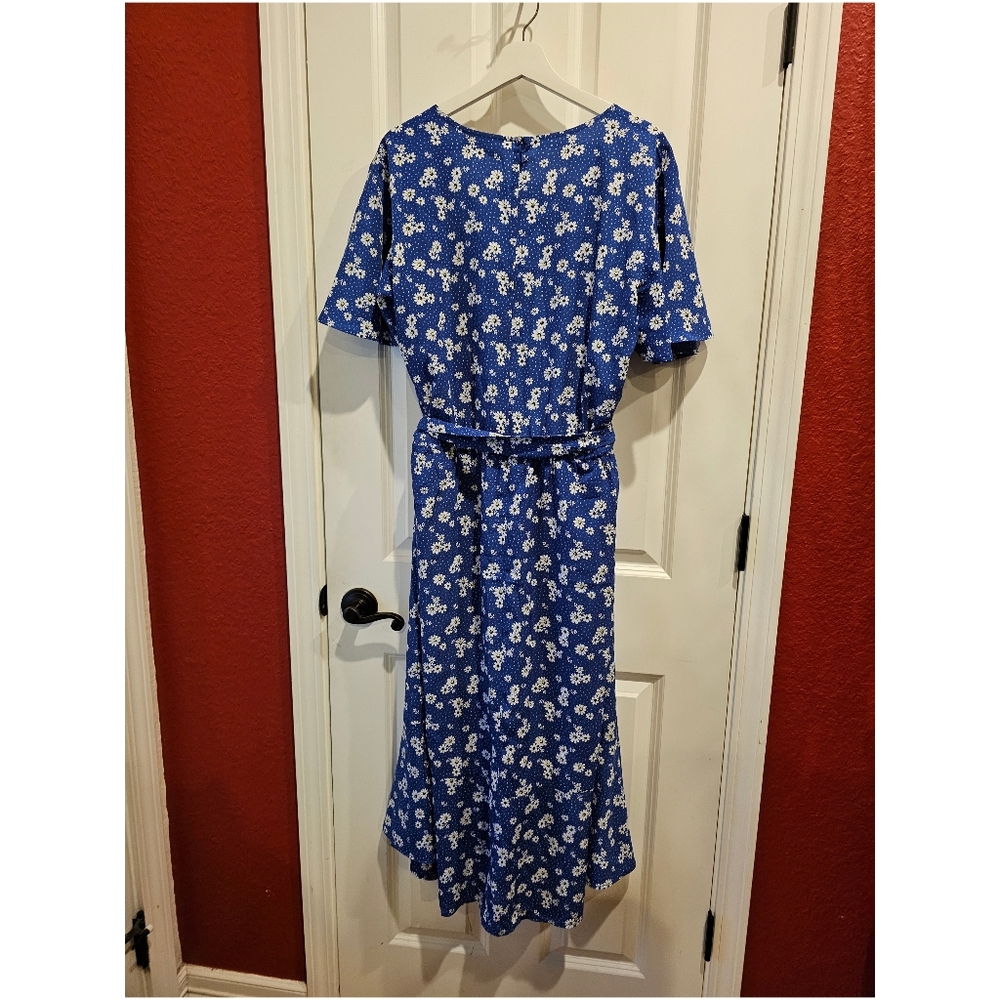 Floral Dress - Picture 6 of 9